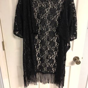 Small black lace Monroe